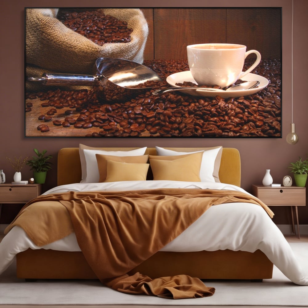 Tablou canvas cu tablou cu cana de cafea si sac de iuta, in rama de aluminiu negru, pe perete intr-un dormitor